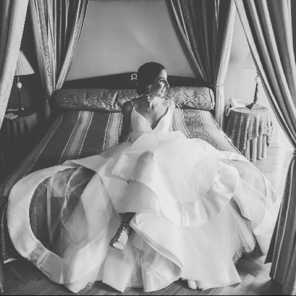 👜⭐️ Meet your seller/buyer! ⭐️👗 - Picture 4 of 4